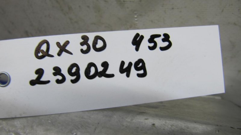 Крепление радиатора левое QX30 16-20 2016 Внедорожник 2.0 20PET Крепление радиатора левое QX30 16-20 2016 Внедорожник 2.0 20PET