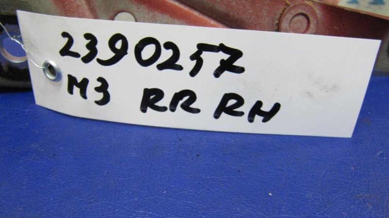 Петля крышки багажника правая 3 BL 09-13