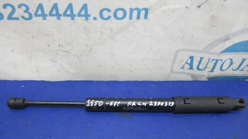Запчасть амортизатор капота MERCEDES S-CLASS W221 06-13 2010 Седан M273968 5.5L A 221 880 03 29 Б/У Амортизатор капота MERCEDES S-CLASS W221 06-13 2010 Седан M273968 5.5L A 221 880 03 29 Б/У