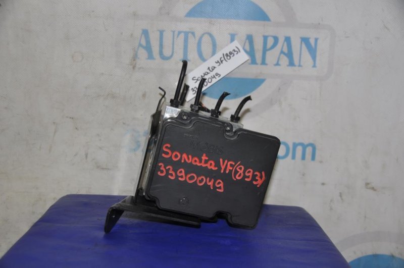 Запчасть блок abs HYUNDAI SONATA YF 10-14 2014 Седан 2.4 58920-3Q600 Б/У Блок ABS HYUNDAI SONATA YF 10-14 2014 Седан 2.4 58920-3Q600 Б/У