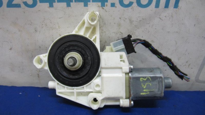 Моторчик стеклоподъемника передний левый INFINITI QX30 16-20 2016 Внедорожник 2.0 20PET 80731-5DM0A Б/У