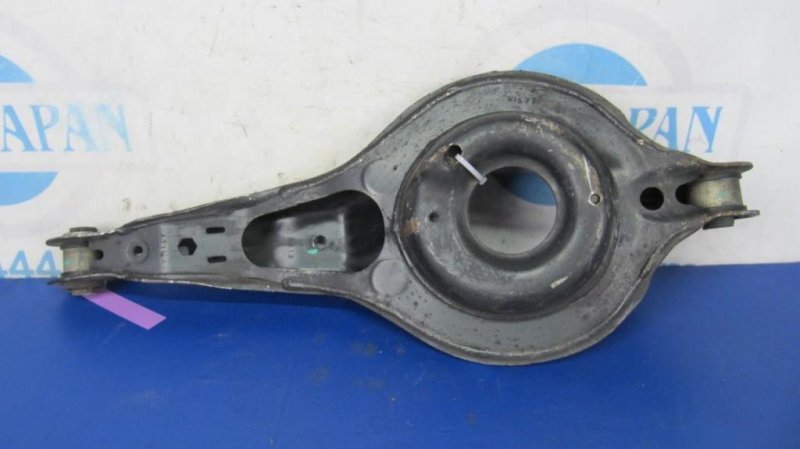 Рычаг задней подвески поперечный нижний задний правый FOCUS 10-18