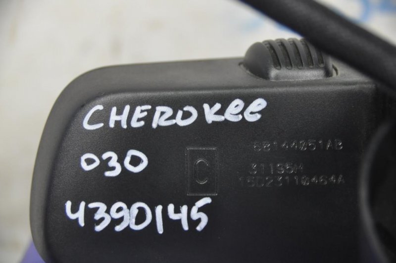 Зеркало салона CHEROKEE 14- 2015 Внедорожник 2.4 Зеркало салона CHEROKEE 14- 2015 Внедорожник 2.4