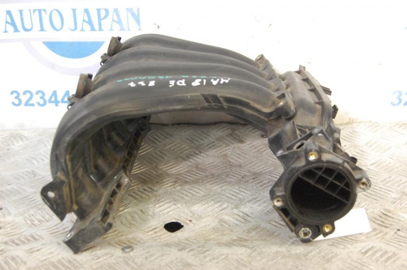 Коллектор впускной TIIDA/VERSA C11 04-11 2011 Хетчбек 1.8