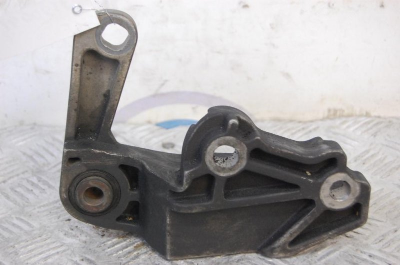 Кронштейн двигателя MAZDA 3 BK 03-08 Седан 2.0