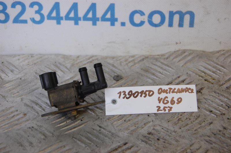 Клапан электромагнитный (вакуумный) MITSUBISHI OUTLANDER 03-07 2004 Внедорожник 2.4 MR988075 Б/У