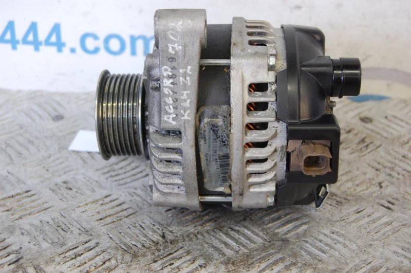 Запчасть генератор HONDA ACCORD USA 07-12 2008 Седан 2.4 31100-R40-A01 Б/У Генератор HONDA ACCORD USA 07-12 2008 Седан 2.4 31100-R40-A01 Б/У