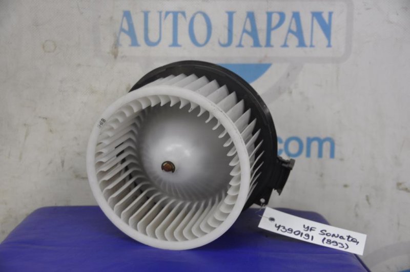 Моторчик печки HYUNDAI SONATA YF 10-14 2014 Седан 2.4 97113-3S000 Б/У