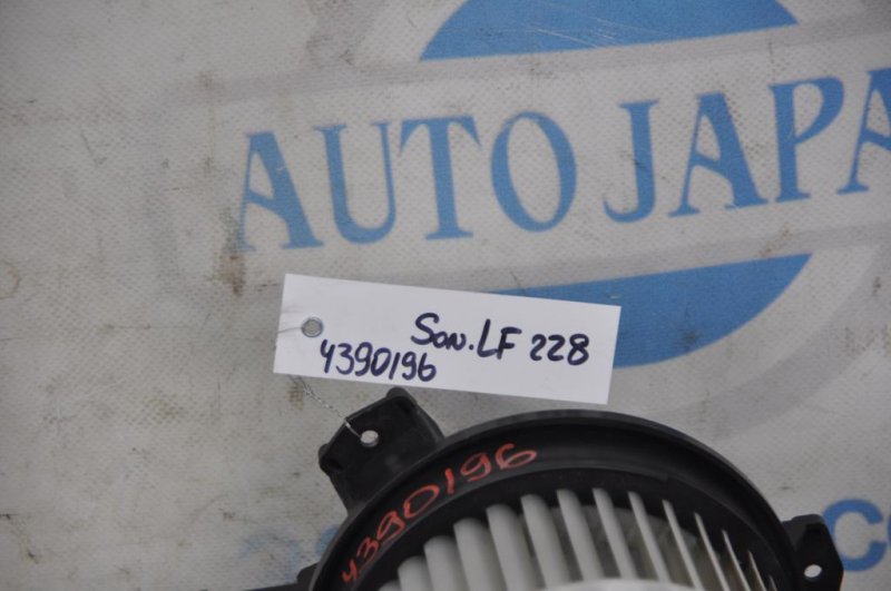 Моторчик печки SONATA LF 2014- 2016 Седан 2.4 Моторчик печки SONATA LF 2014- 2016 Седан 2.4