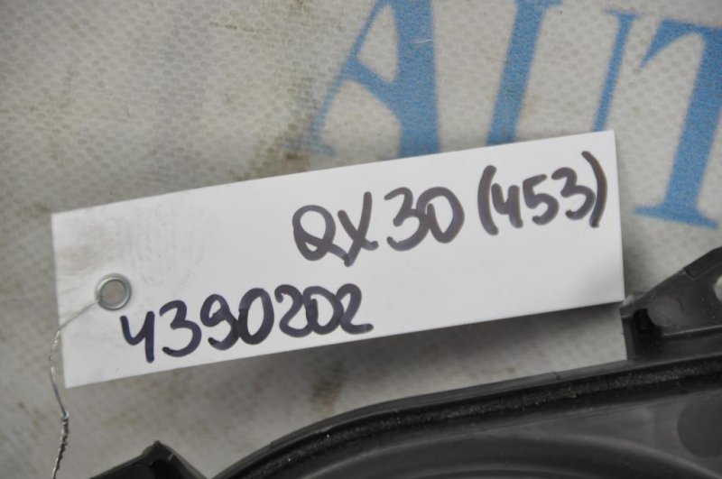 Моторчик печки QX30 16-20 2016 Внедорожник 2.0 20PET