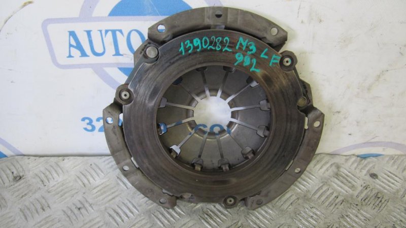 Корзина сцепления MAZDA 3 BK 03-08 2006 Седан 2.0 L301-16-410 Б/У