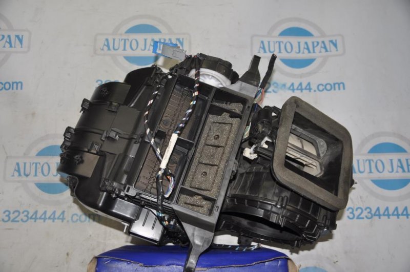 Корпус печки CHEROKEE 14- 2015 Внедорожник 2.4 Корпус печки CHEROKEE 14- 2015 Внедорожник 2.4