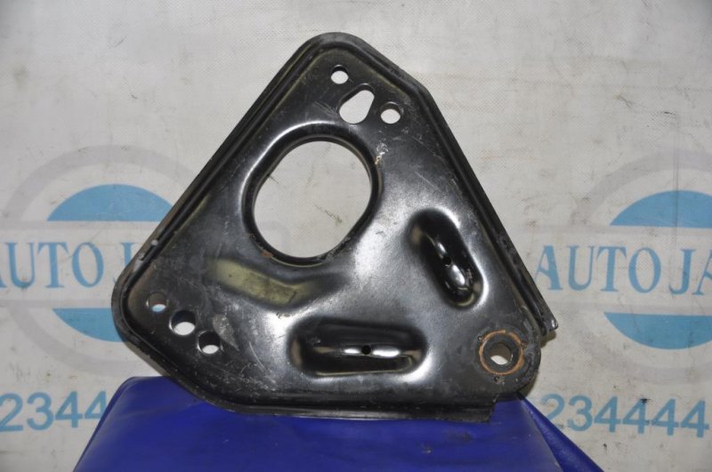 Крепление балки подвески переднее левое NISSAN ALTIMA L33 12-18 L33 2.5