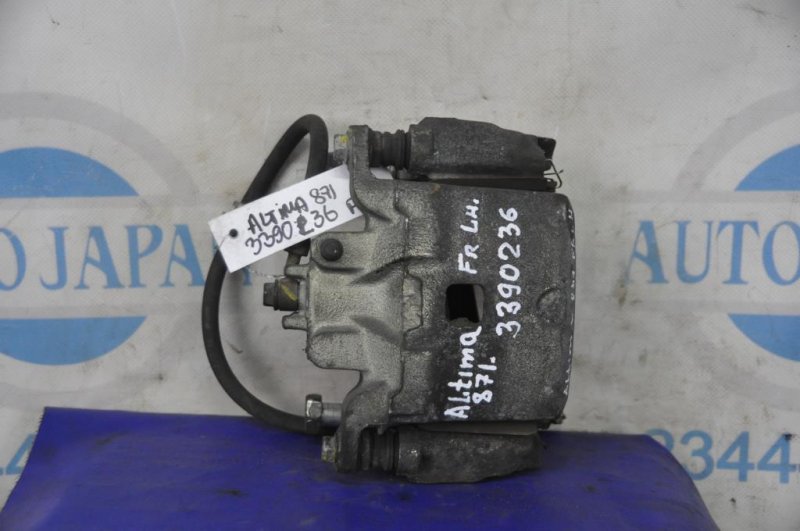 Суппорт тормозной передний левый NISSAN ALTIMA L33 12-18 2015 L33 2.5 41011-3TA0A Б/У