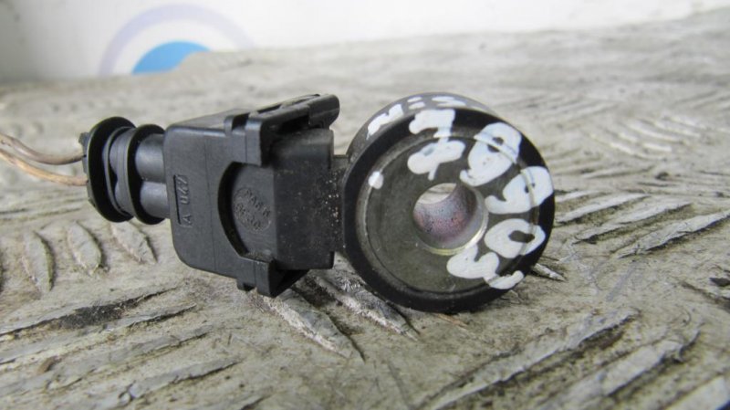 Датчик детонации QX56 / TITAN / ARMADA 04-16