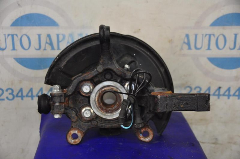 Кулак поворотный передний левый NISSAN SENTRA B17 12-21 2013 Седан 1.8 40015-1KA1A Б/У