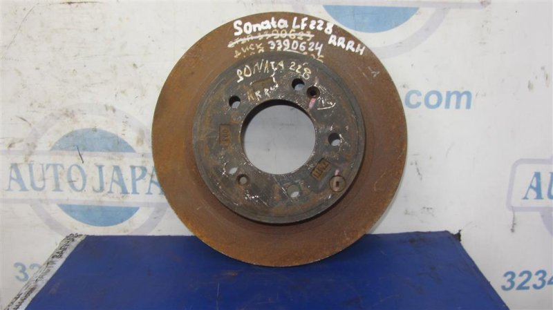 Запчасть тормозной диск задний HYUNDAI SONATA LF 2014- 2016 Седан 2.4 58411-3Q000 Б/У Тормозной диск задний HYUNDAI SONATA LF 2014- 2016 Седан 2.4 58411-3Q000 Б/У