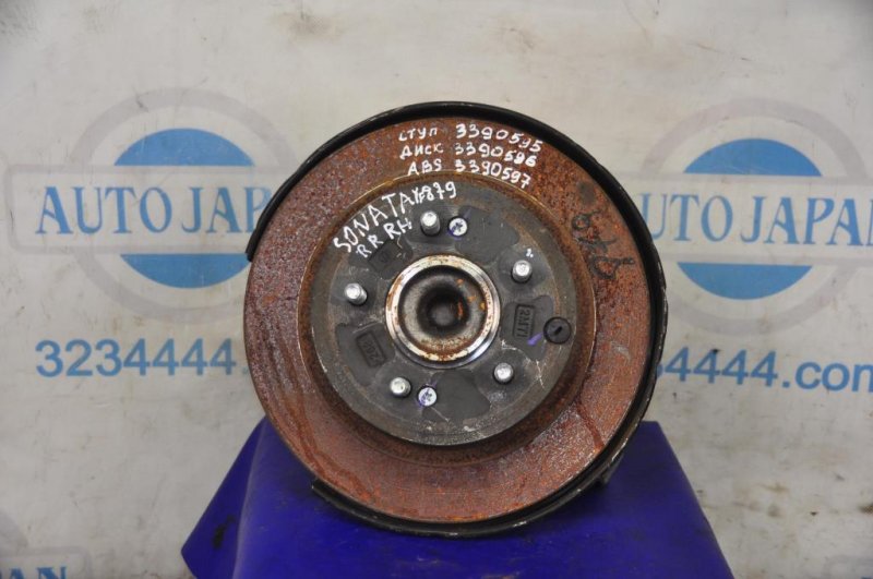 Запчасть ступица задняя правая HYUNDAI SONATA YF 10-14 2011 Седан 2.4 52730-3S200 Б/У Ступица задняя правая HYUNDAI SONATA YF 10-14 2011 Седан 2.4 52730-3S200 Б/У