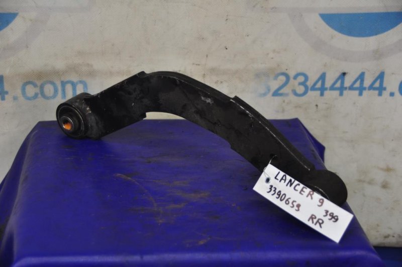 Рычаг задней подвески поперечный верхний задний левый MITSUBISHI LANCER IX 9 03-07 2004 Седан 2.4 MN100086 Б/У