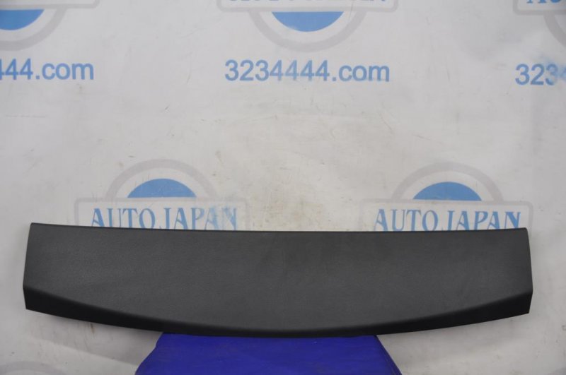 Обшивка крышки багажника LEXUS NX 14-21 67939-78010-C0 Б/У