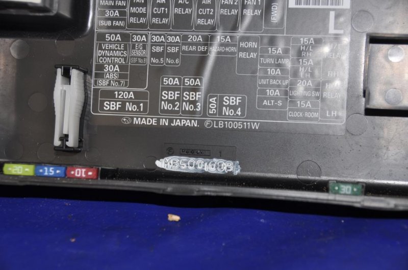 Блок предохранителей моторный отсек FORESTER SG 02-07 2006 Внедорожник 2.5