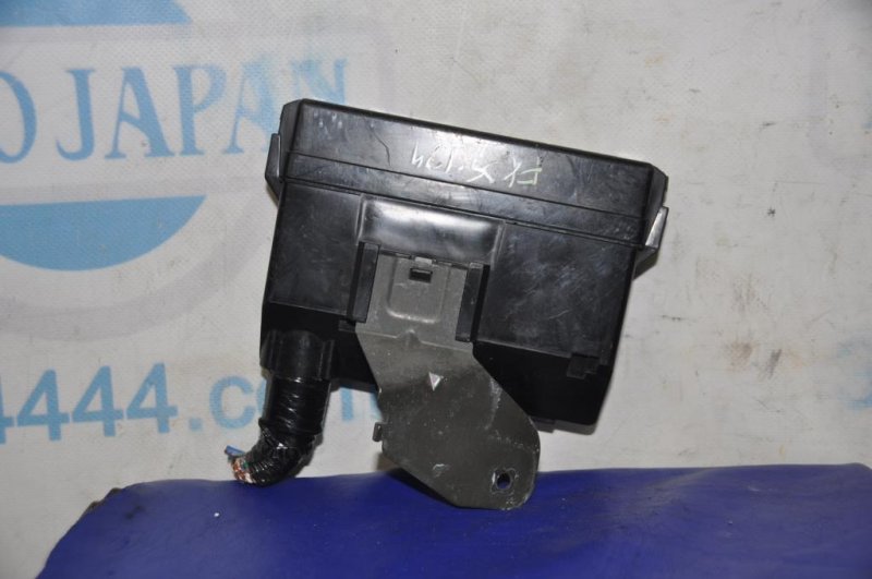 Блок предохранителей моторный отсек FX S50 03-08 2006 Внедорожник 3.5