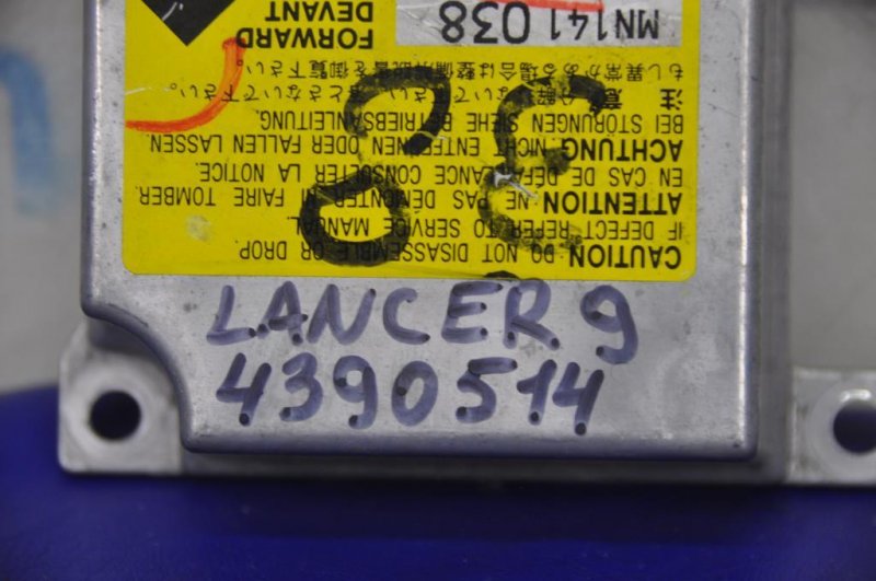Блок управления AIRBAG LANCER IX 9 03-07 2004 Седан 2.4 Блок управления AIRBAG LANCER IX 9 03-07 2004 Седан 2.4