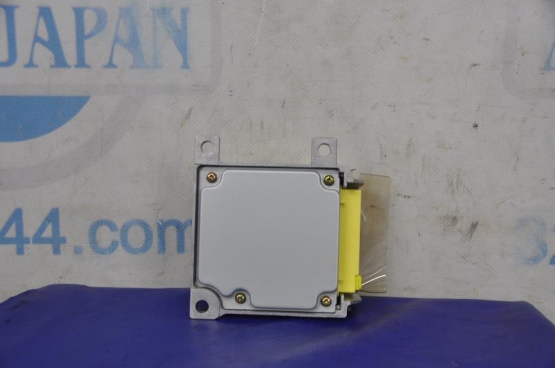 Блок управления AIRBAG MITSUBISHI LANCER IX 9 03-07 Седан 2.4 Блок управления AIRBAG MITSUBISHI LANCER IX 9 03-07 Седан 2.4