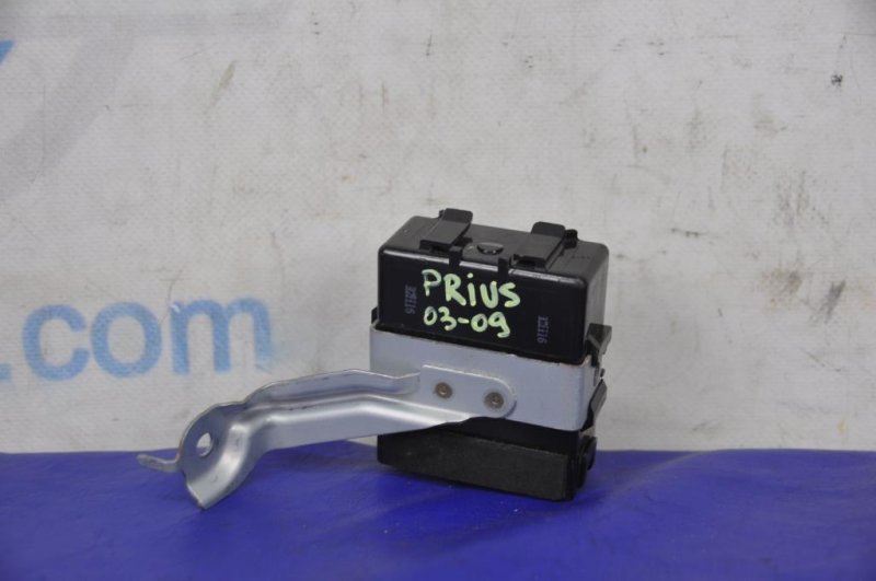 Блок управления дав.в шинах PRIUS - 20 03-11 Блок управления дав.в шинах PRIUS - 20 03-11