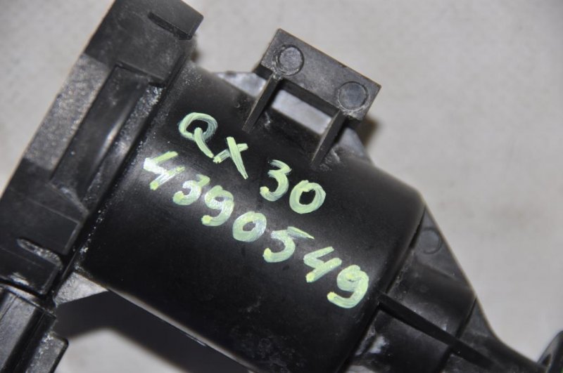 Клапан вентиляции топливного бака QX30 16-20 2016 Внедорожник 2.0 20PET