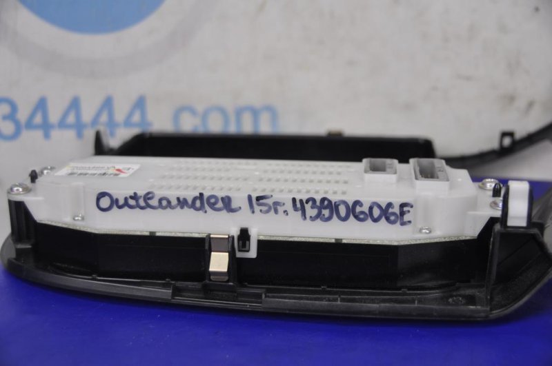 Блок управления печкой OUTLANDER GF 12- 2014 Внедорожник 2.4 Блок управления печкой OUTLANDER GF 12- 2014 Внедорожник 2.4