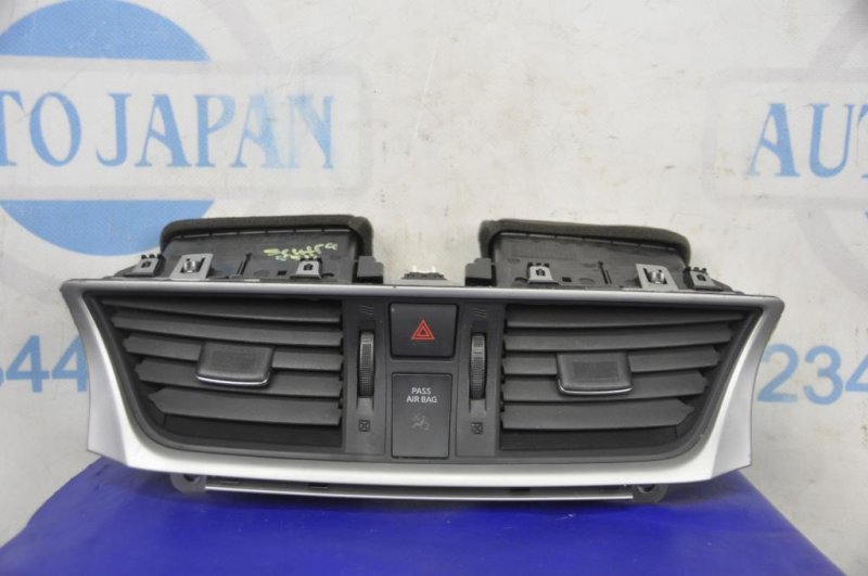 Запчасть дефлектор воздушный NISSAN SENTRA B17 12-21 2013 Седан 1.8 68750-3SG1A Б/У Дефлектор воздушный NISSAN SENTRA B17 12-21 2013 Седан 1.8 68750-3SG1A Б/У