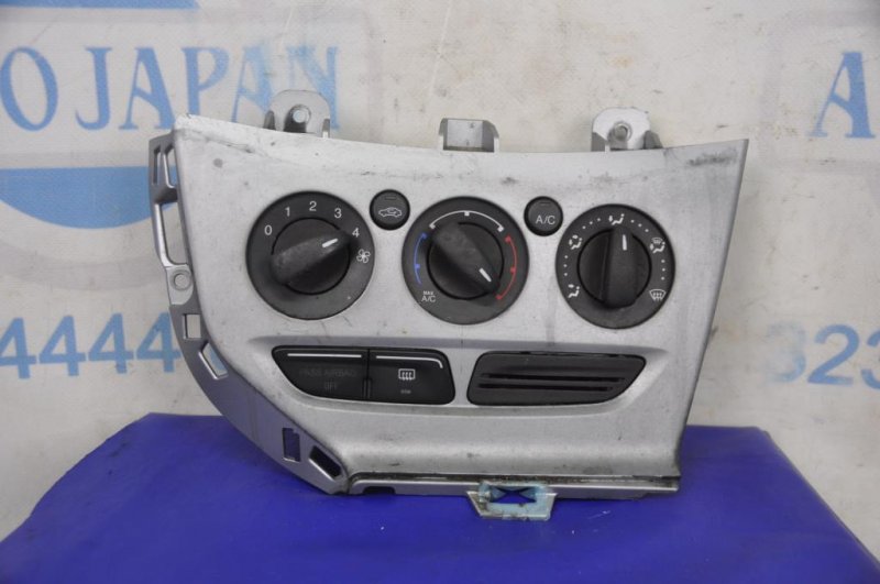 Блок управления печкой FORD FOCUS 10-18 CM5Z-19980-D Б/У