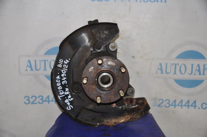 Кулак поворотный передний правый TRIBECA B10 07-13