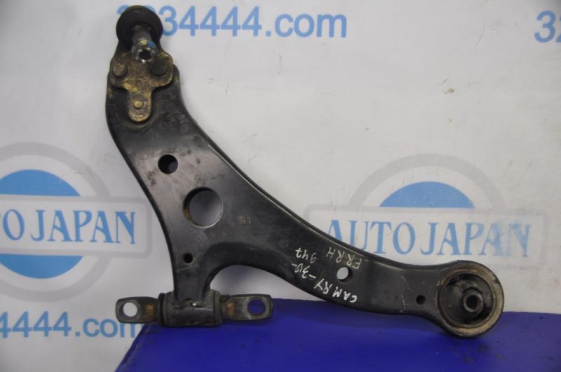 Рычаг передней подвески нижний передний правый TOYOTA CAMRY 30 02-06 MCV30 3.0 1MZFE