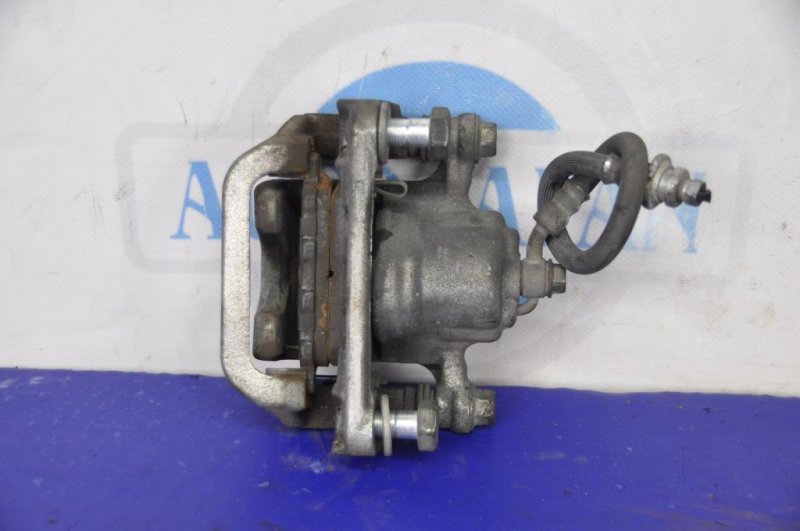 Суппорт тормозной задний правый NISSAN ALTIMA L33 12-18 L33