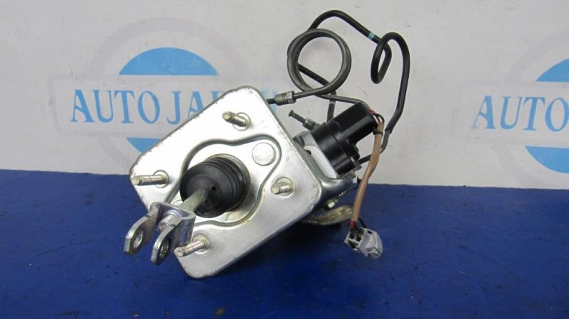 Главный тормозной цилиндр LS600HL 06-17 2008 Седан 5.0 Главный тормозной цилиндр LS600HL 06-17 2008 Седан 5.0