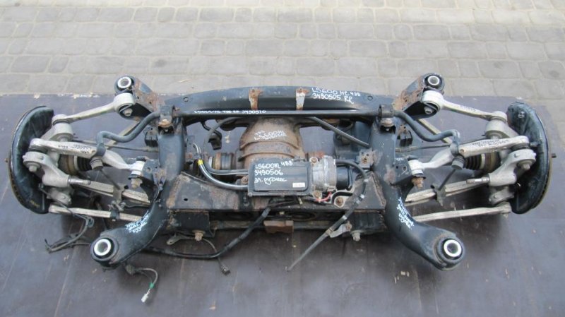 Запчасть балка задней подвески LEXUS LS600HL 06-17 2008 Седан 5.0 51206-50050 Б/У Балка задней подвески LEXUS LS600HL 06-17 2008 Седан 5.0 51206-50050 Б/У