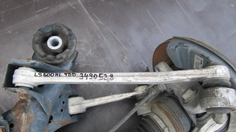 Рычаг задней подвески поперечный нижний задний левый LEXUS LS600HL 06-17 2008 Седан 5.0 48710-50080 Б/У