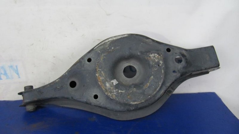 Рычаг задней подвески поперечный нижний задний правый NISSAN MURANO Z50 02-07 Рычаг задней подвески поперечный нижний задний правый NISSAN MURANO Z50 02-07