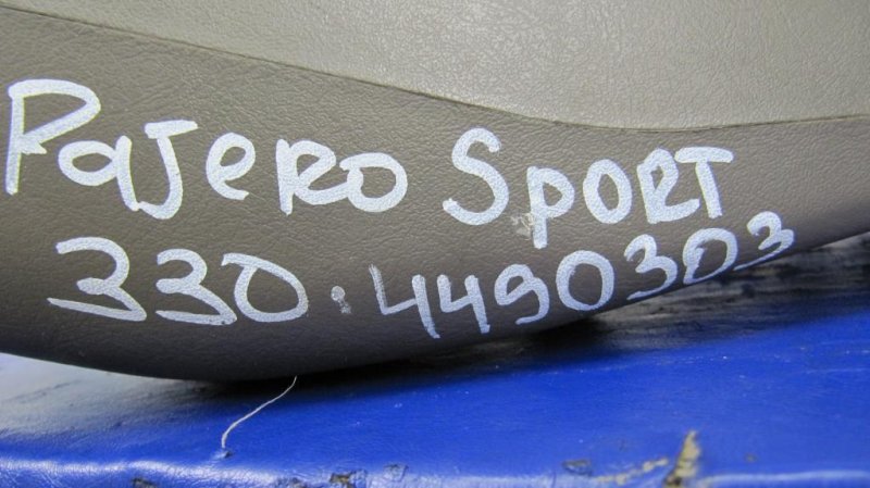 Кожух рулевой колонки PAJERO SPORT 96-09 2001 Внедорожник 3.0