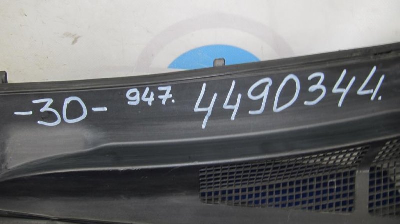 Пластик под лобовое стекло / Жабо CAMRY 30 02-06 2002 MCV30 3.0 1MZFE Пластик под лобовое стекло / Жабо CAMRY 30 02-06 2002 MCV30 3.0 1MZFE