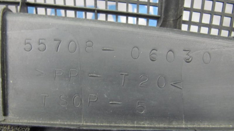 Пластик под лобовое стекло / Жабо CAMRY 30 02-06 2002 MCV30 3.0 1MZFE Пластик под лобовое стекло / Жабо CAMRY 30 02-06 2002 MCV30 3.0 1MZFE