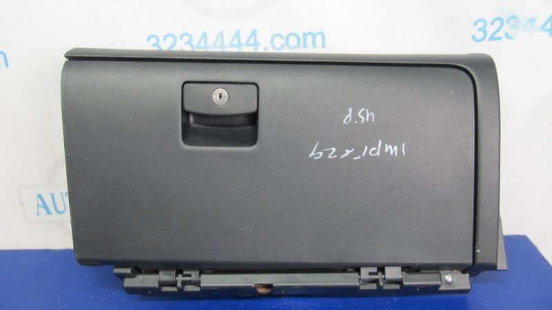 Запчасть бардачок SUBARU IMPREZA 11-17 2015 Хетчбек 2.0 66055FJ030 Б/У Бардачок SUBARU IMPREZA 11-17 2015 Хетчбек 2.0 66055FJ030 Б/У