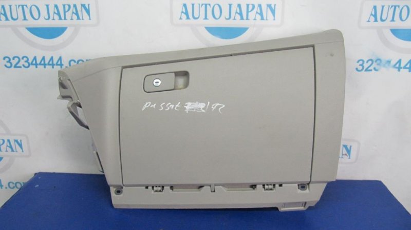 Бардачок VOLKSWAGEN PASSAT B7 11-15 2013 A32 2.5 CBUA 561 857 101 B 92W Б/У