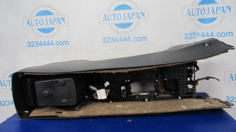 Подлокотник SORENTO XM 09-14