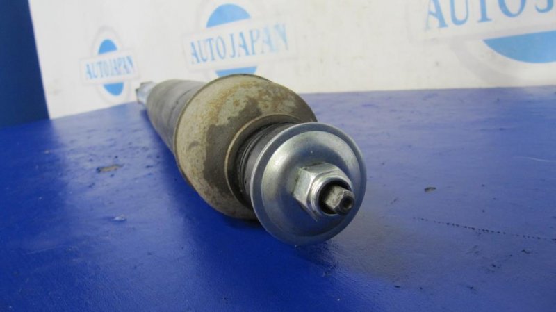 Амортизатор задний правый NISSAN JUKE 10-19