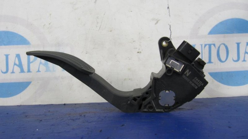 Педаль газа NISSAN JUKE 10-19