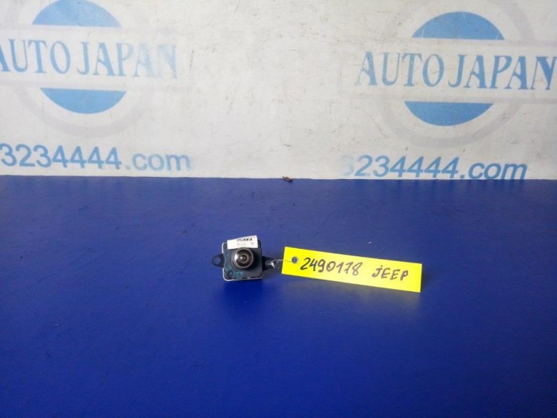 Запчасть камера заднего вида JEEP CHEROKEE 14- 2015 Внедорожник 2.4 56038991AD Б/У Камера заднего вида JEEP CHEROKEE 14- 2015 Внедорожник 2.4 56038991AD Б/У