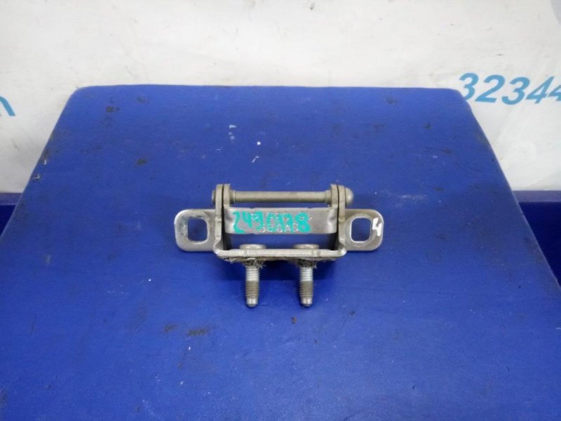 Запчасть петля крышки багажника правая JEEP CHEROKEE 14- 2015 Внедорожник 2.4 68145580AD Б/У Петля крышки багажника правая JEEP CHEROKEE 14- 2015 Внедорожник 2.4 68145580AD Б/У